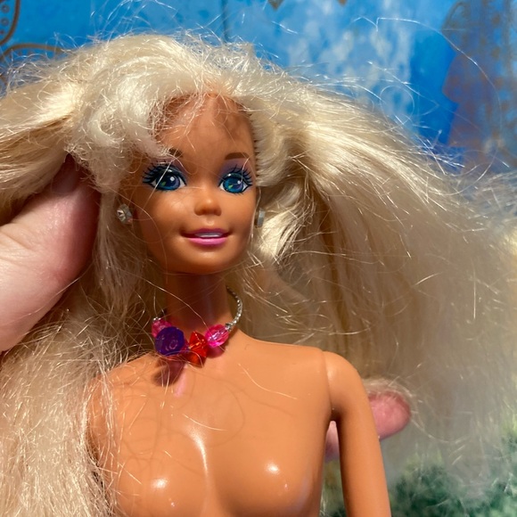 B1G2 - Vintage Superstar Fashion Doll Barbie Jewel Necklace - Buy 1, Get 2 FREE - Picture 3 of 9